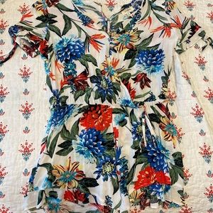 floral boutique romper size medium